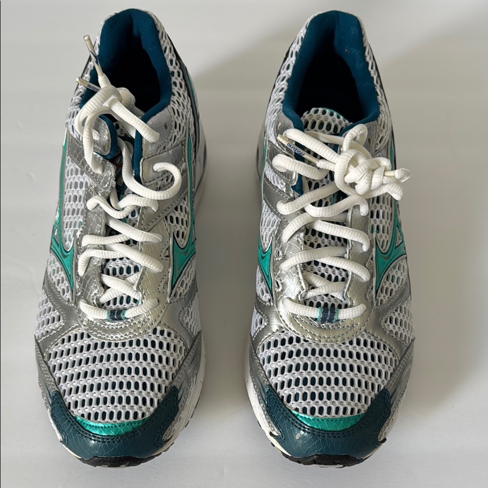 Mizuno Wave Rider 14